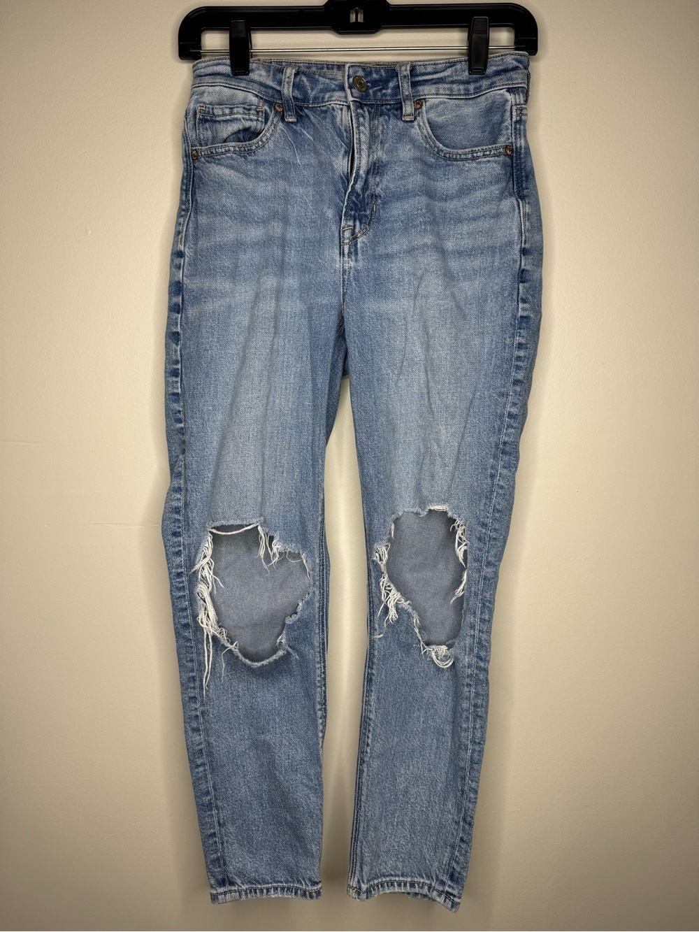 American Eagle Outfitters Light Blue Distressed Straight Leg Mom Jeans Size 2